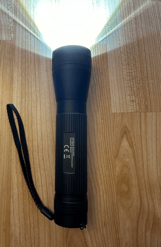 LED Taschenlampe Super Bright 4000lumen