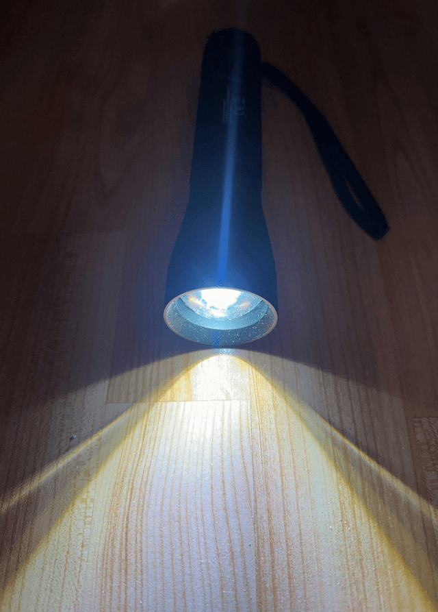 LED Taschenlampe Super Bright 4000lumen